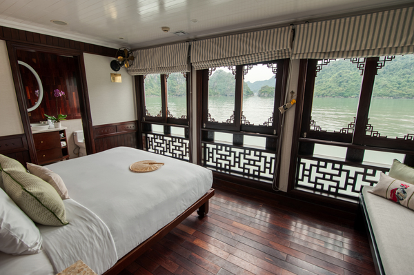 APT Guided Tours & River Cruises Au Co Grand Deluxe Cabin ©Valeria Kardash & Au Co.jpg